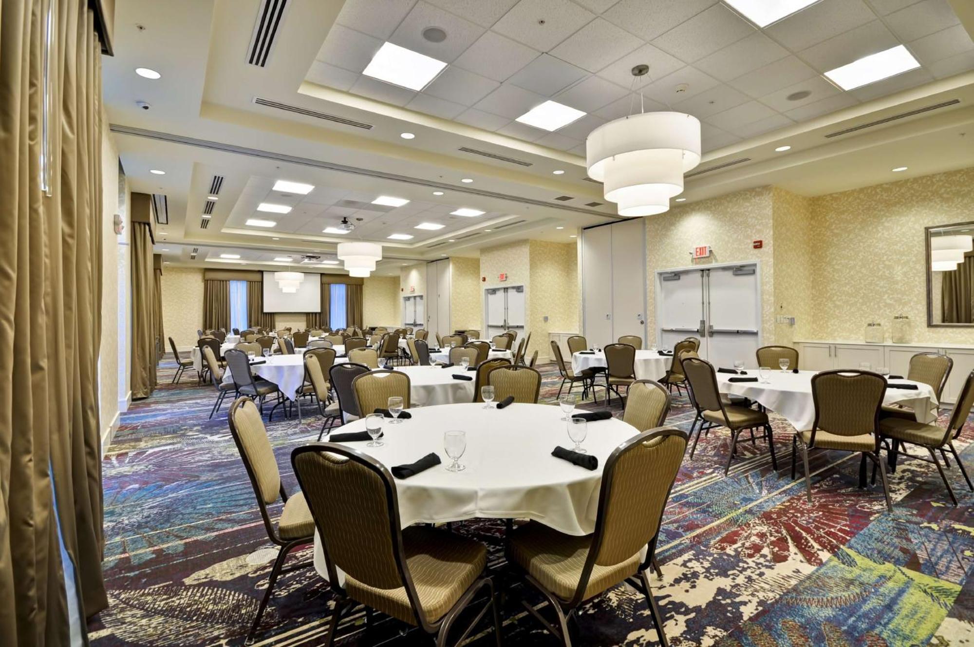 Hilton Garden Inn Detroit Troy Exteriör bild