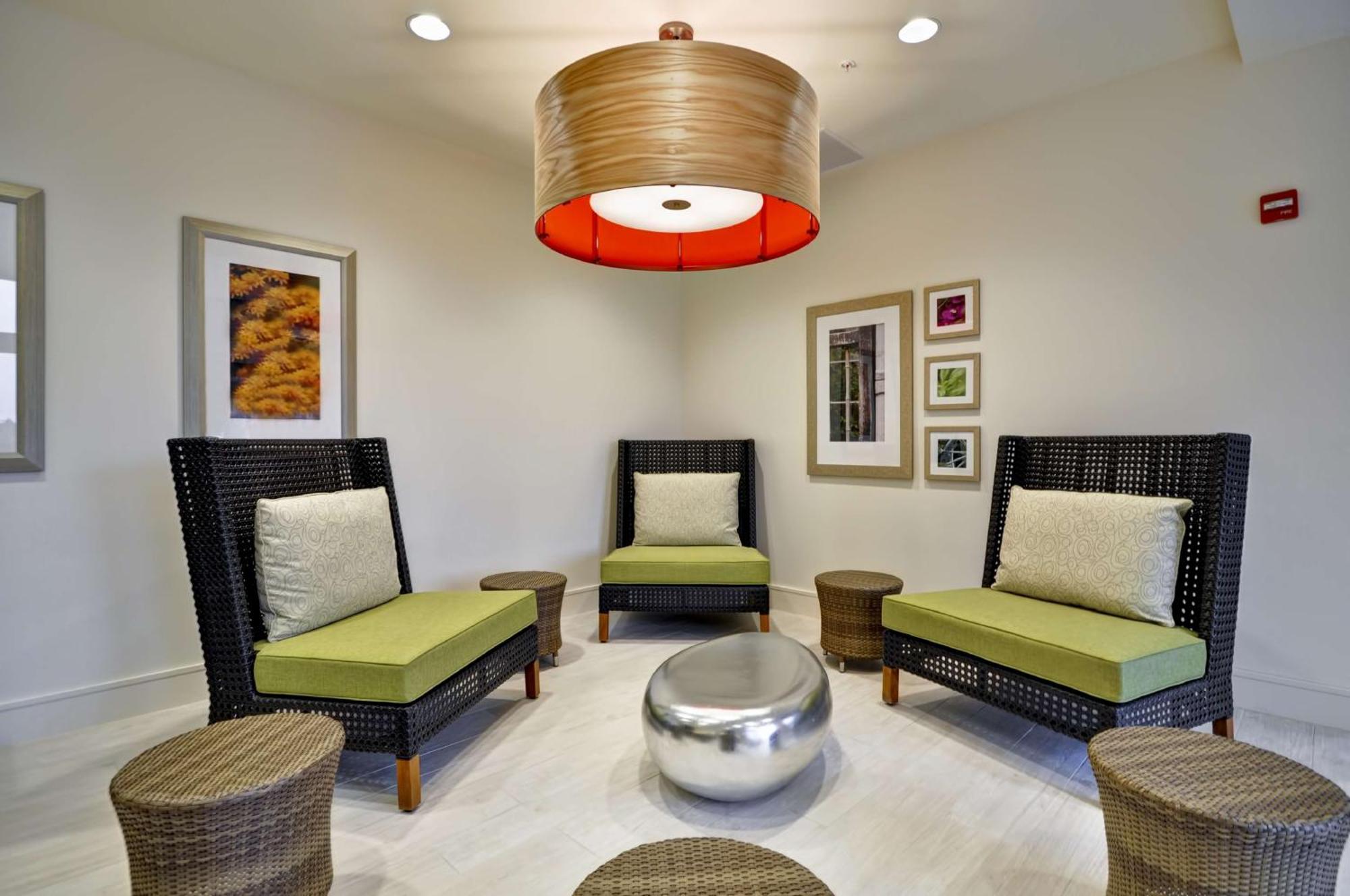 Hilton Garden Inn Detroit Troy Exteriör bild